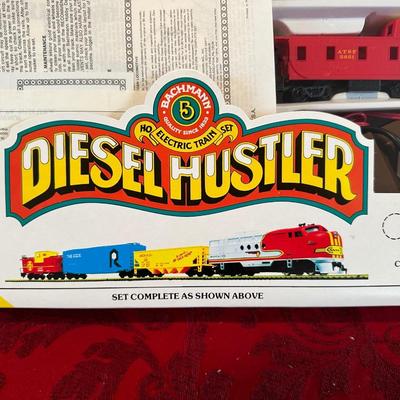 VINTAGE BACHMANN DIESEL HUSTLER HO SCALE ELECTRIC TRAIN SET