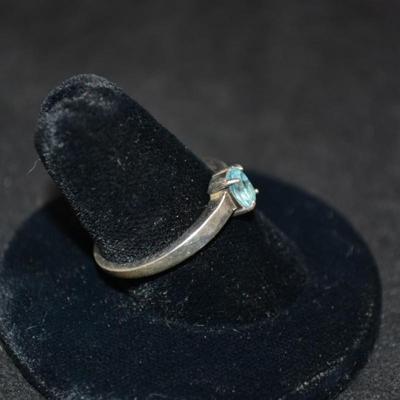 925 Sterling Ring with Spinel Size 8.5 2.1g