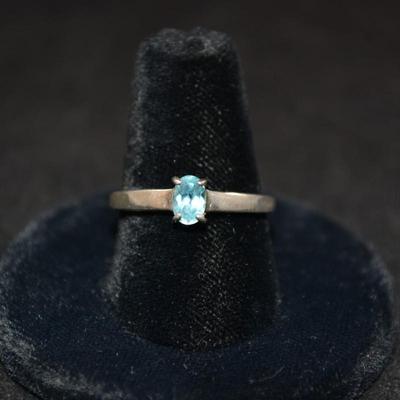 925 Sterling Ring with Spinel Size 8.5 2.1g