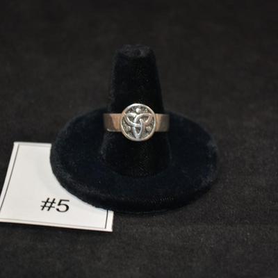 925 Sterling Celtic Trinity Knot Ring Size 9 5.1g