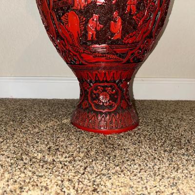 CHINESE CINNABAR LACQUERED VASE