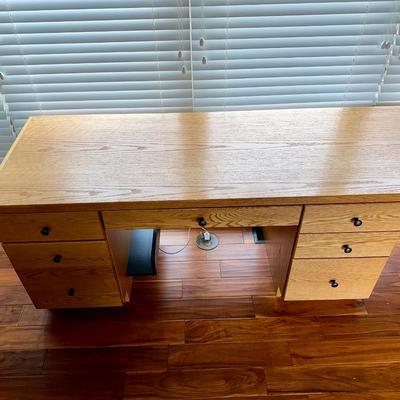 9 FOOT WOODEN DOUBLE DESK/WORKSTATION WITH 11 DRAWERS