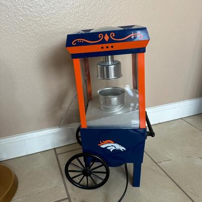 NOSTALGIA DENVER BRONCOS MINI POPCORN MAKER AND GEMMY ROCKIN RANDALL DANCING FIGURE
