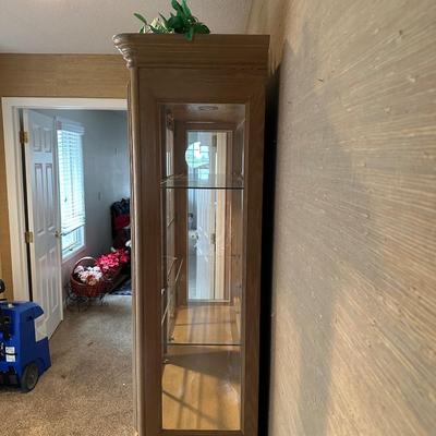 STANLEY FURNITURE LIGHTED CHINA CABINET