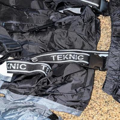 TEKNIC AND HONDA MOTORCYCLE RIDING GEAR