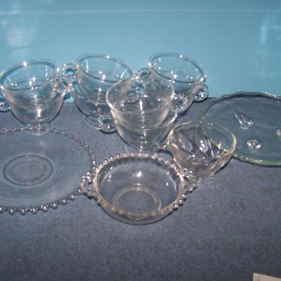 LOT 15 PRETTY VINTAGE CRYSTAL GLASSWARE