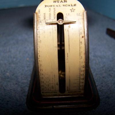 LOT 41 SUPER 125 YEAR OLD POSTAL SCALE