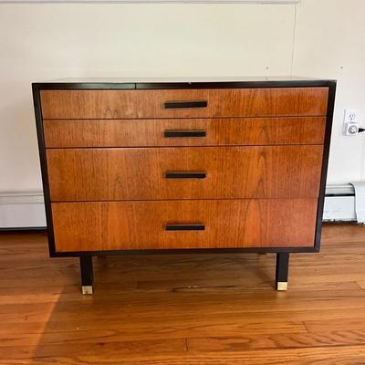 832 Mid Century Modern Harvey Probber Four Drawer Chest