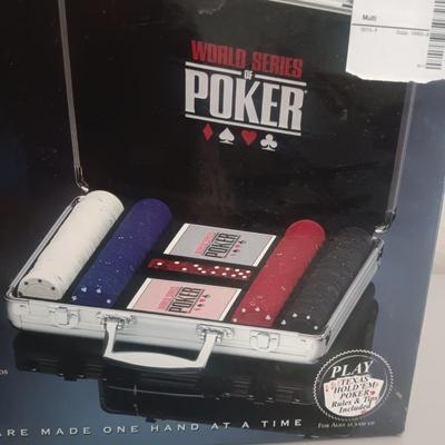EXCALIBUR PROFESSIONAL 200 7.5 GRAM POKER CHIP SET PLUS DECKS OF CARDS AND THE GAME PIT