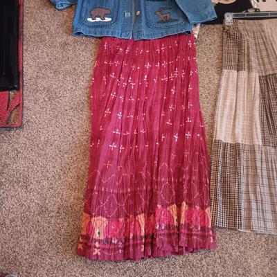 LADIES CHRISTOPHER & BANKS SWEATERS, SKIRTS AND A PAIR OF PANTS
