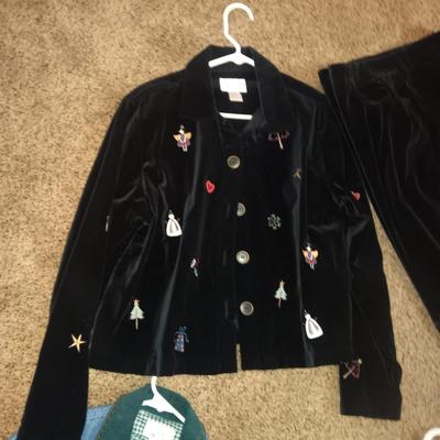 LADIES CHRISTOPHER & BANKS SWEATERS, SKIRTS AND A PAIR OF PANTS