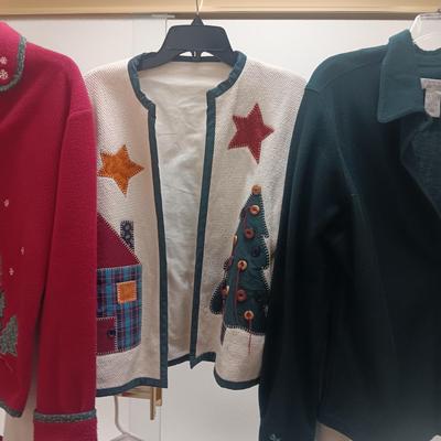 CHRISTOPHER & BANKS LADIES SWEATERS SIZE LARGE