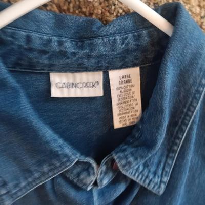 LADIES SWEATER & VESTS MOST ARE SIZE LARGE
