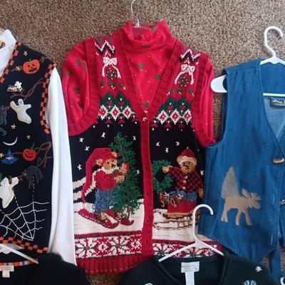 LADIES SWEATER & VESTS MOST ARE SIZE LARGE