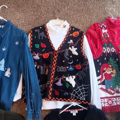 LADIES SWEATER & VESTS MOST ARE SIZE LARGE