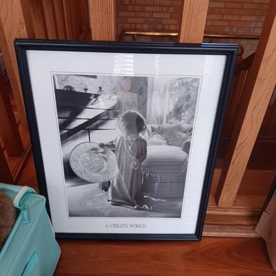 MOSTLY BOYD'S BEARS AND A CHILD'S WORLD PICTURE