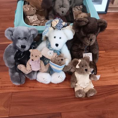 MOSTLY BOYD'S BEARS AND A CHILD'S WORLD PICTURE