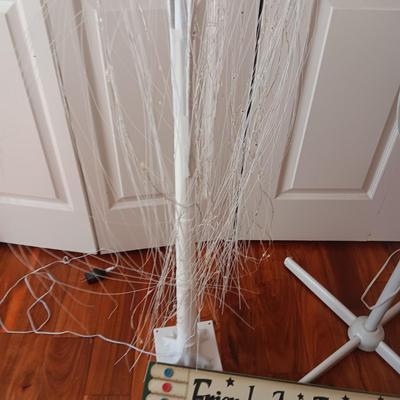 LIGHTED TREE, FLOOR FAN AND WALL HANGINGS