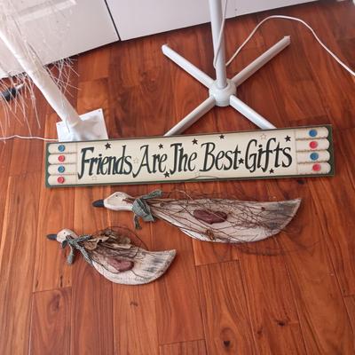 LIGHTED TREE, FLOOR FAN AND WALL HANGINGS