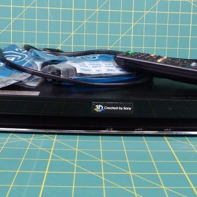 Sony 3D Dvd Player w remote & 3D glasses