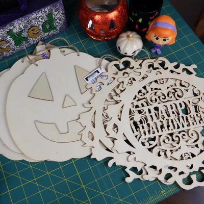 Halloween Crafts & Décor Bundle