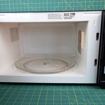 Oster Microwave