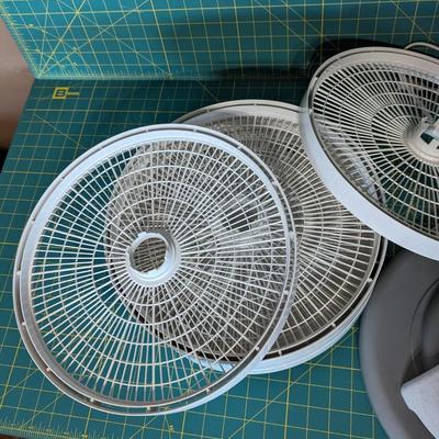 Nesco Food Dehydrator & Jerky Maker