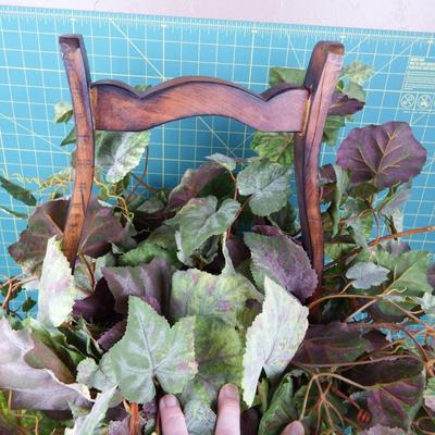 Water Well Bucket Shaped Container of Ivy