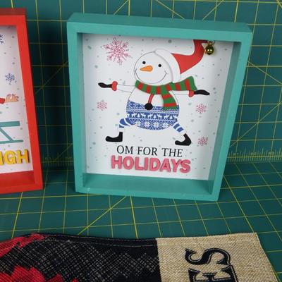 New Zen Christmas Signs & Burlap Flag Sign