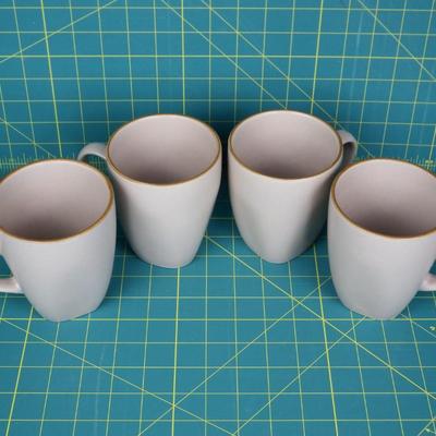 Set of 4 large brownstone Mugs