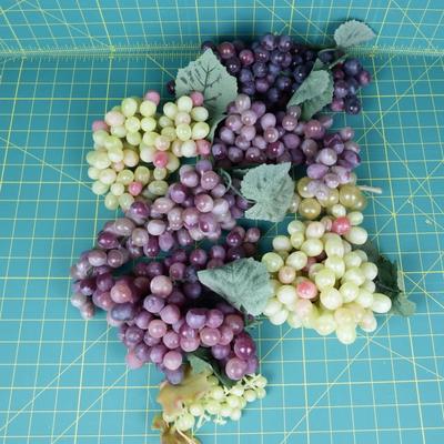 Big bunch of Grape decorations