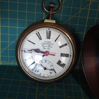 Vintage Clock & Railroad Lantern Décor