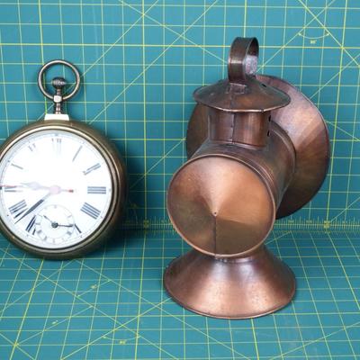 Vintage Clock & Railroad Lantern Décor