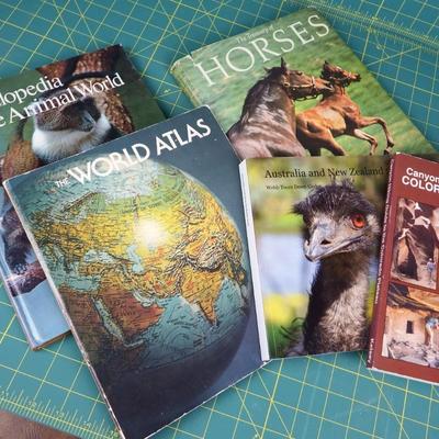 World Atlas, Hiking & Animals