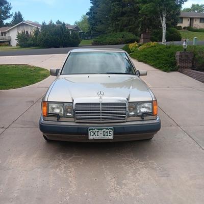 AMAZING '92 MERCEDES BENZ 300 AUTOMATIC 4WD, SUNROOF 89K