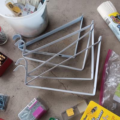 HARDWARE & DRILL BITS