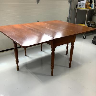 1002 Solid Pine Dropleaf Table