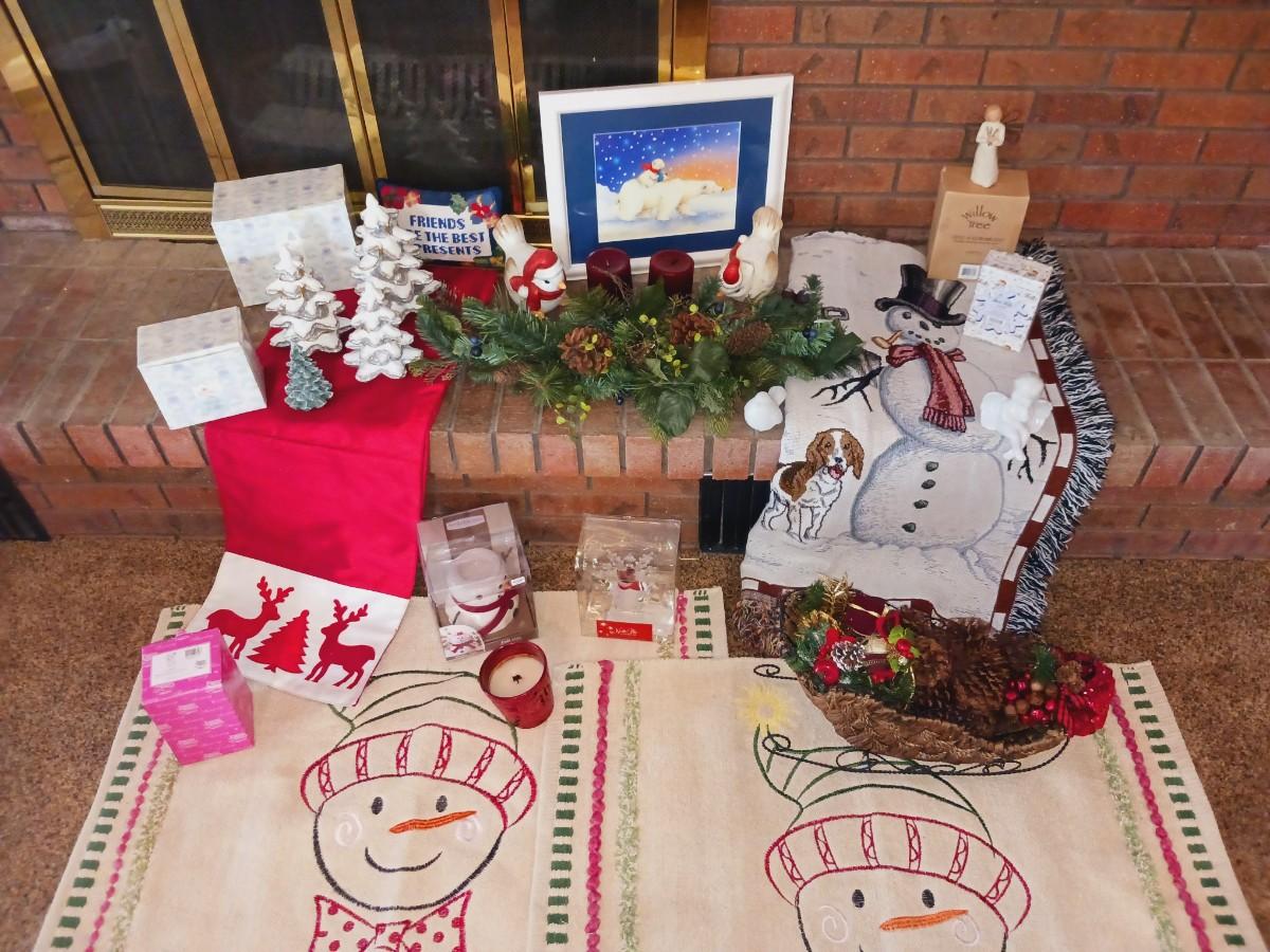 Christmas throw rugs and blanket plus other decorations estatesales