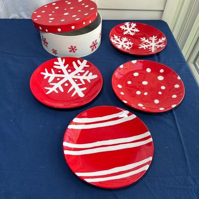 Hallmark dessert plates in box