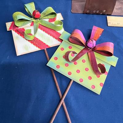 Assorted metal ware Christmas decor