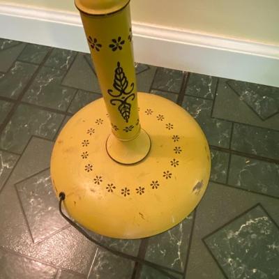 Vintage Harvest Gold Metal Tole Floor Lamp