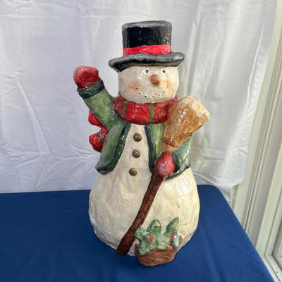 Snowman figure