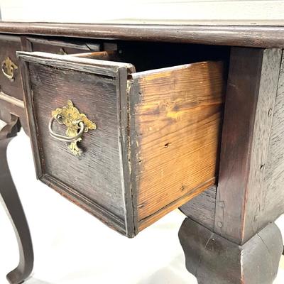1010 Antique 18th Century Queenanne Style Lowboy