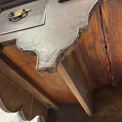 1010 Antique 18th Century Queenanne Style Lowboy