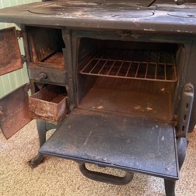 Vintage Atlanta Stove Works Cast Iron Stove