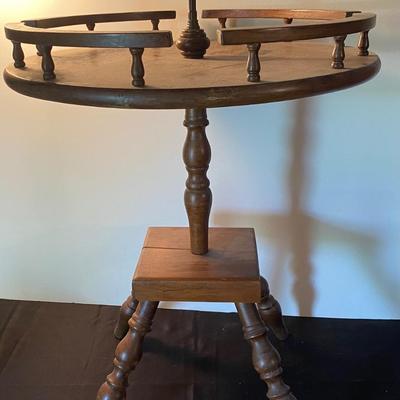 Vintage Round Table
