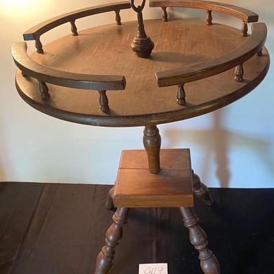 Vintage Round Table