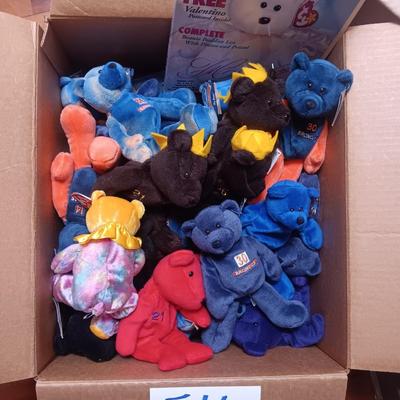 A BOX OF MOSTLY SPORTS TEAM BEANIE BABIES