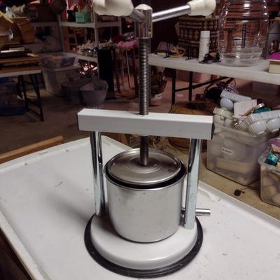 Fruit/Cheese Press