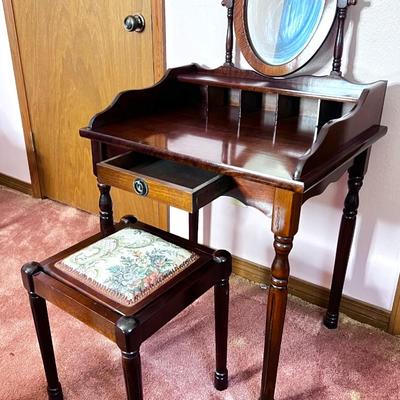 Small Mirrored Vanity Table with Stool